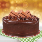 KitKat 2 pound Cake - Cake deliver In Hydrabad Pakistan.